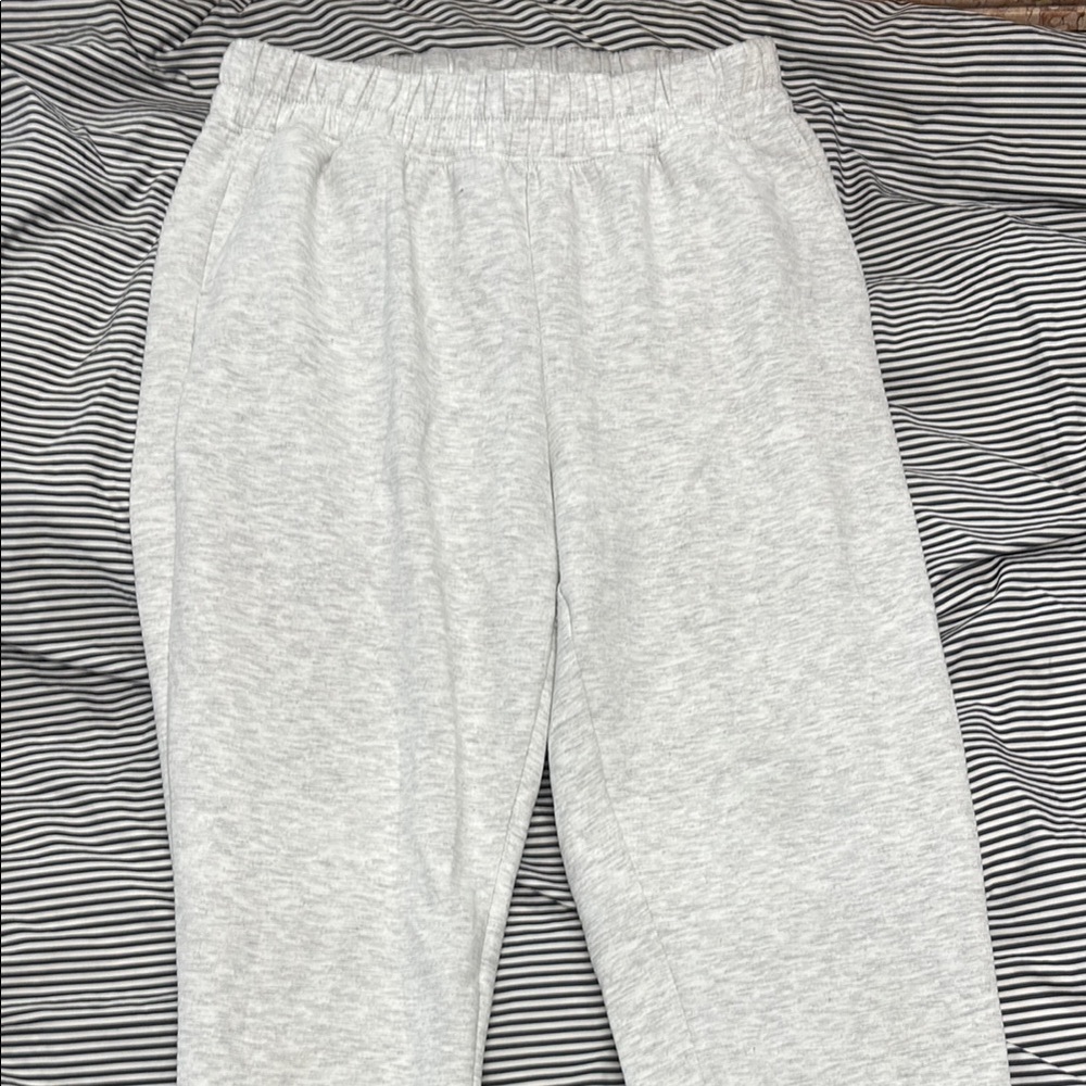Women’s Gray Sweatpants